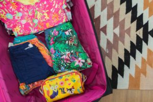 Dicas para arrumar as malas para viagem internacional com crianças