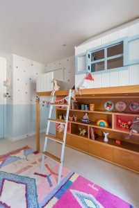 quarto infantil com mezanino casinha