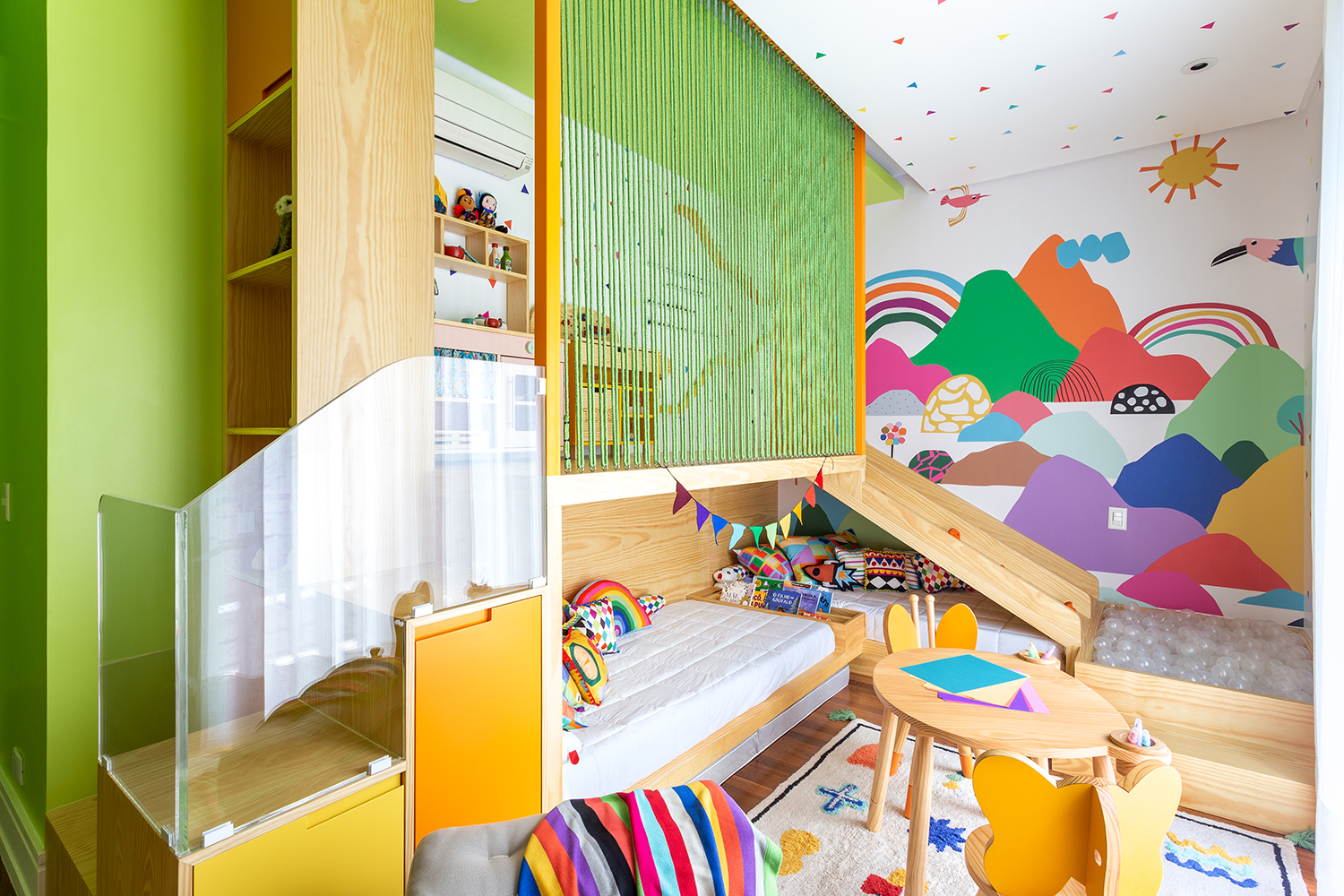 Brinquedoteca em quarto infantil: monte um cantinho lúdico para as crianças